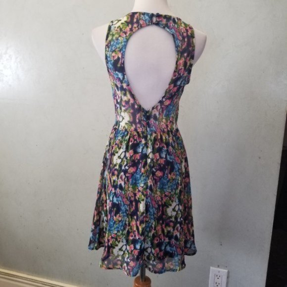 Lush multi colored rain drop back dress size S (Z-13) - Picture 6 of 8